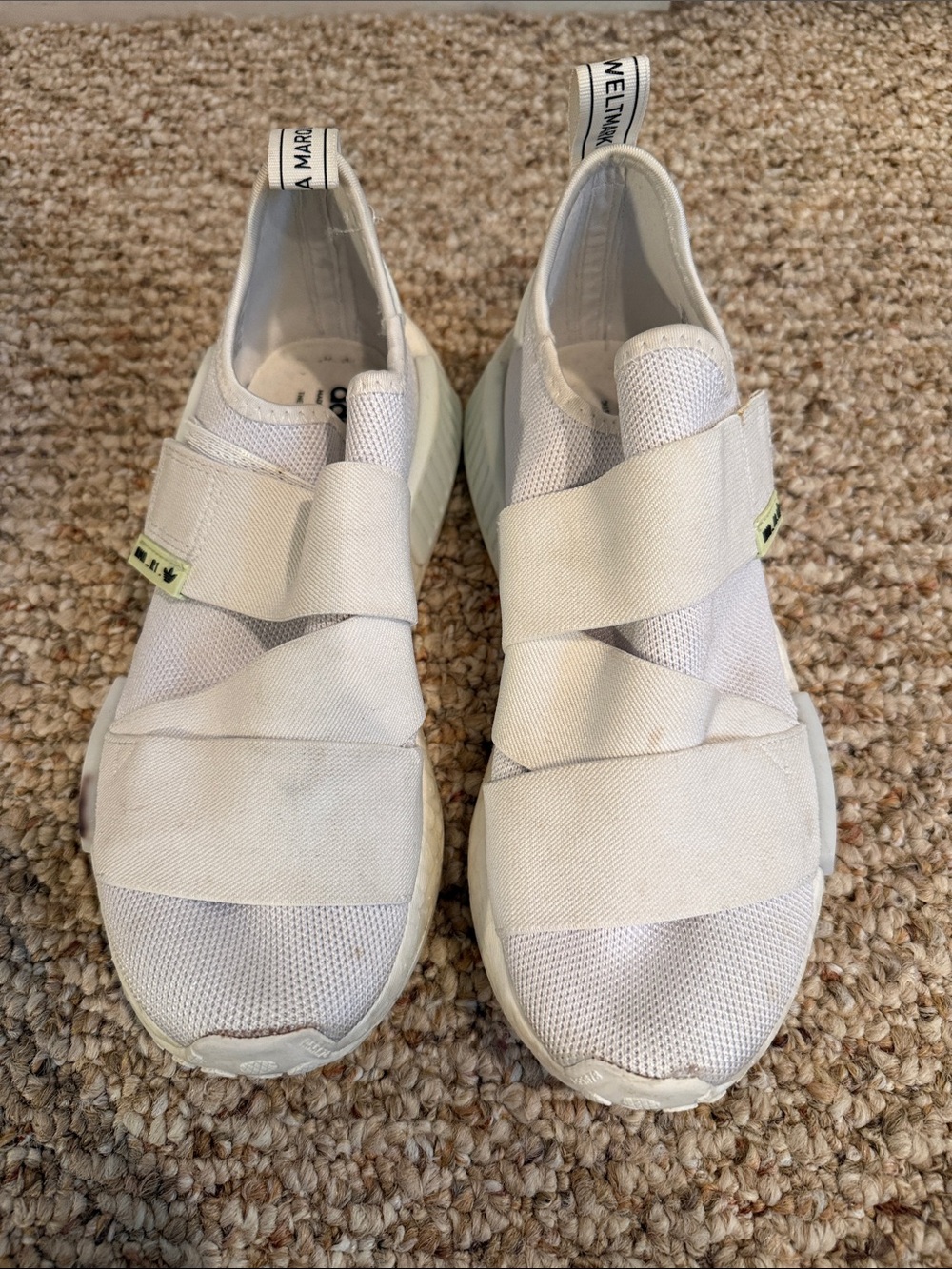Steve Madden Off-White Elastic Strap Slip-On Sneakers